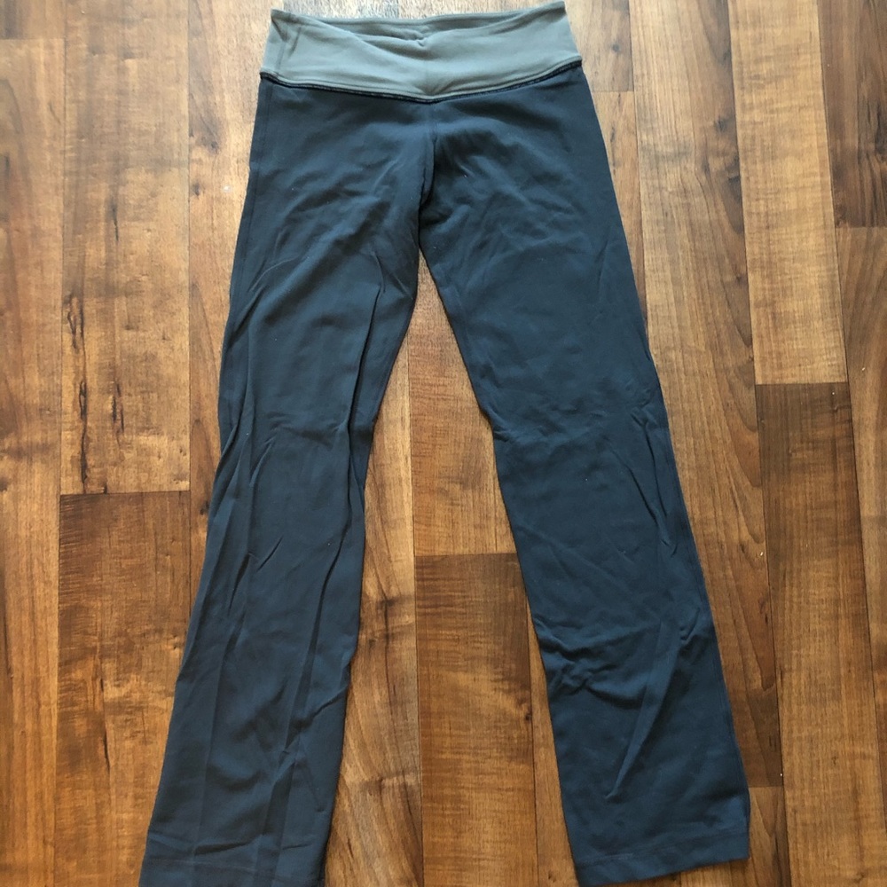 Grey Rare Lululemon Groove Pants GUC 6